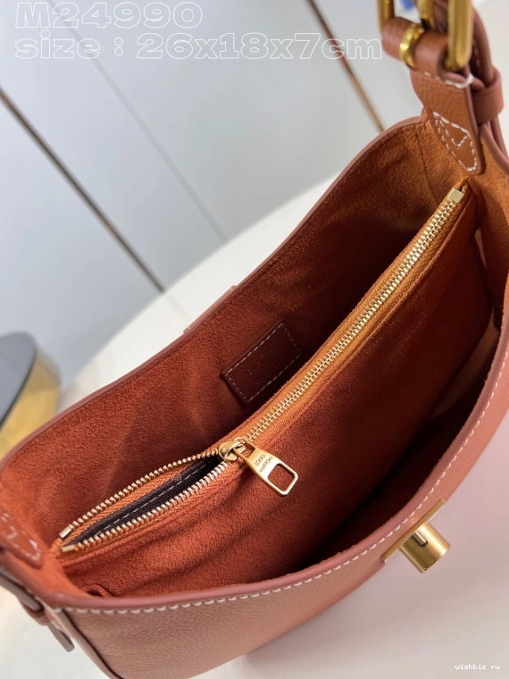 WIS Bag-26*18*7CM Low Key LOUIS VUITTON Shoulder 0825
